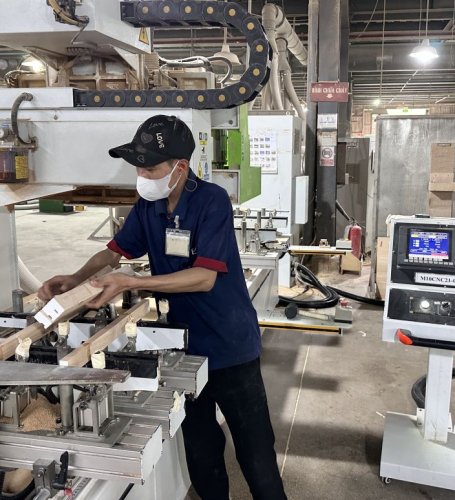 Timber industry seeks new export markets
