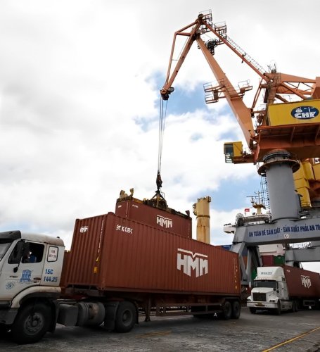Domestic investment and FDI contribute positively to economic growth 